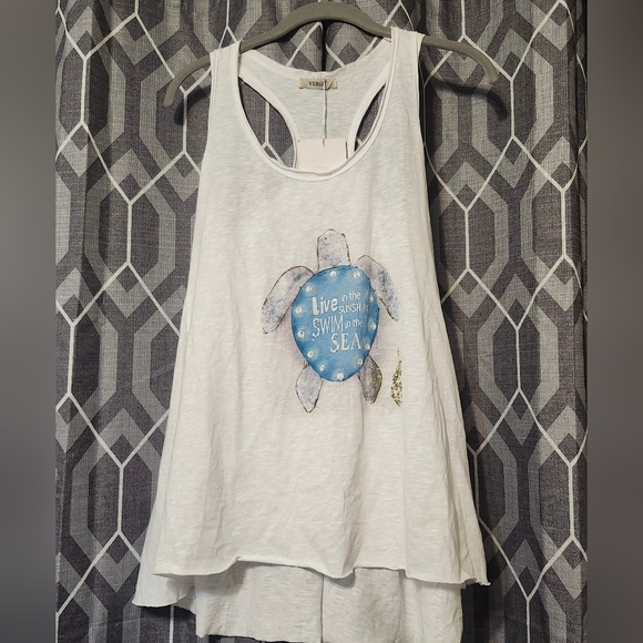 vergi Tops - White Tank Top with Blue Turtle Design